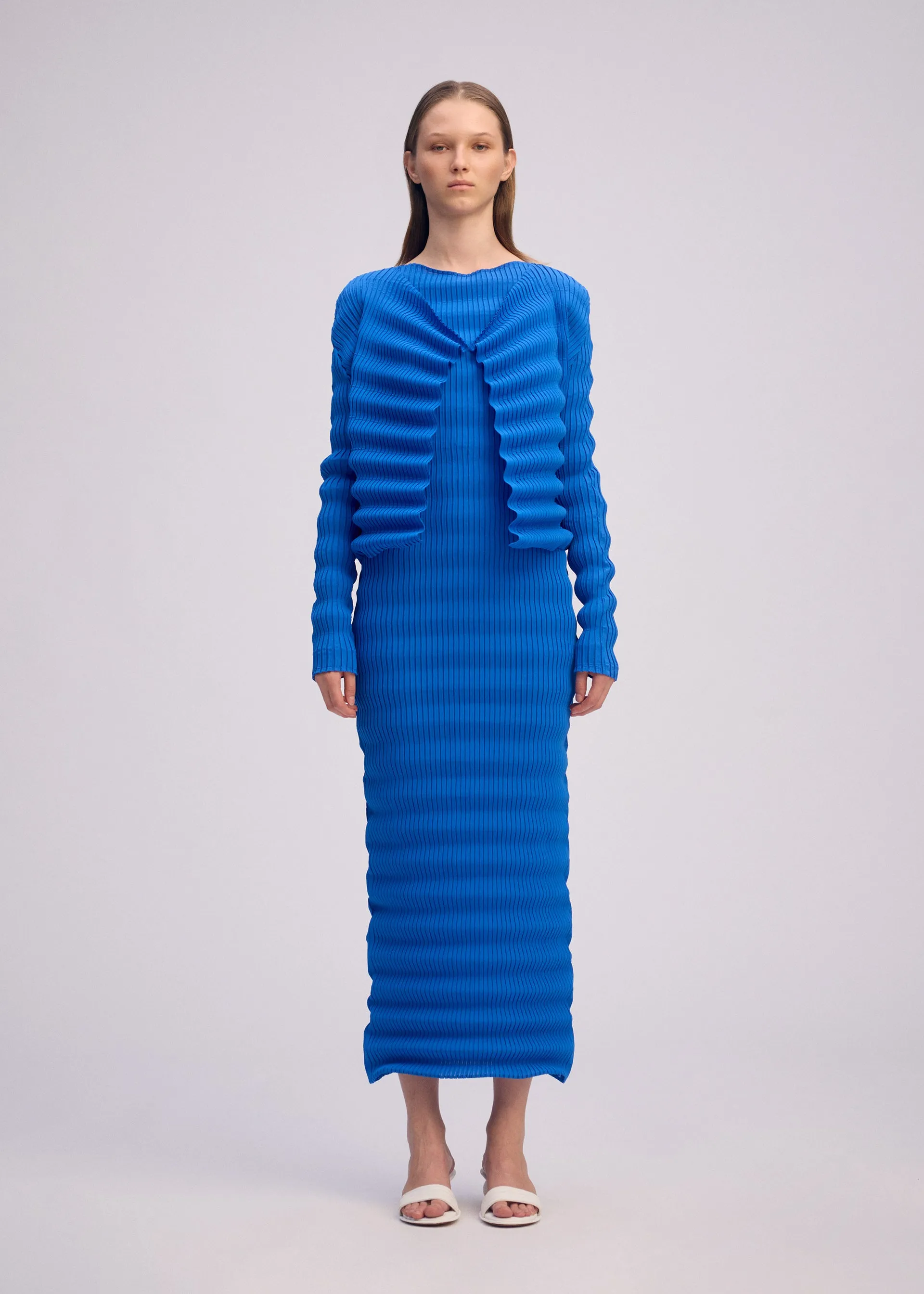 SPRING PLEATS sold by Issey Miyake product image thumbnail 4