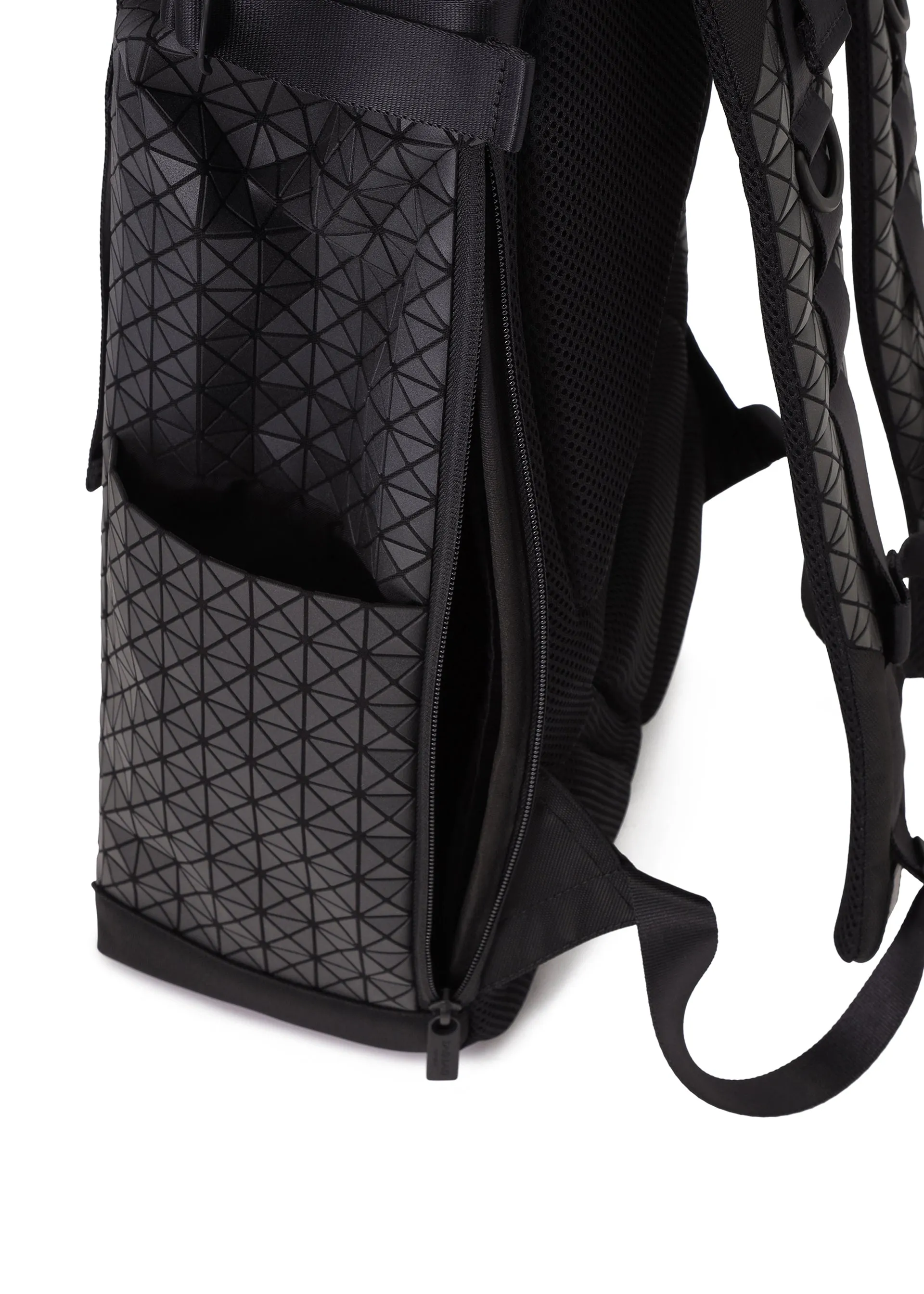HIKER sold by Issey Miyake product image thumbnail 5