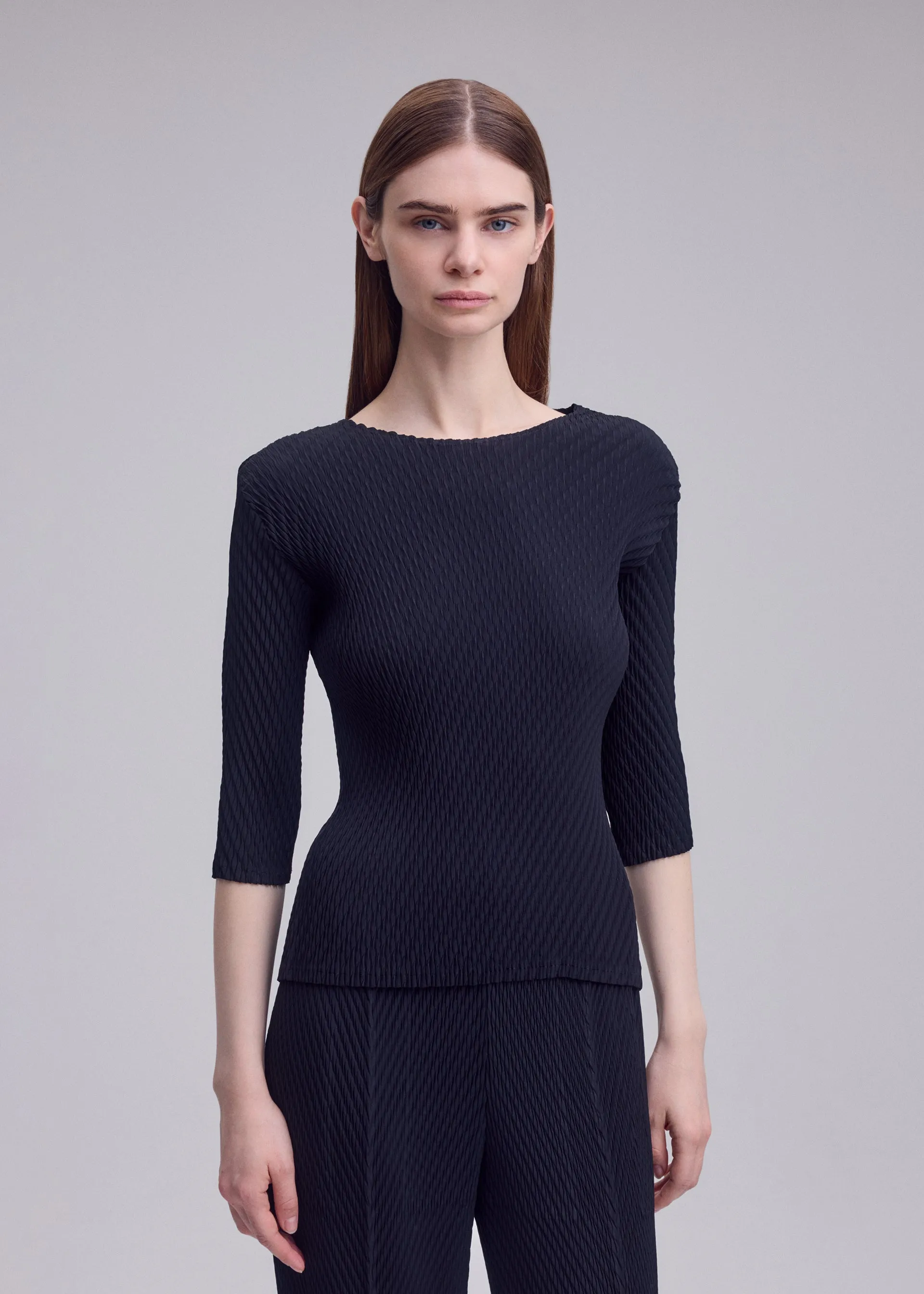 RHOMBUS PLEATS sold by Issey Miyake product image thumbnail 5
