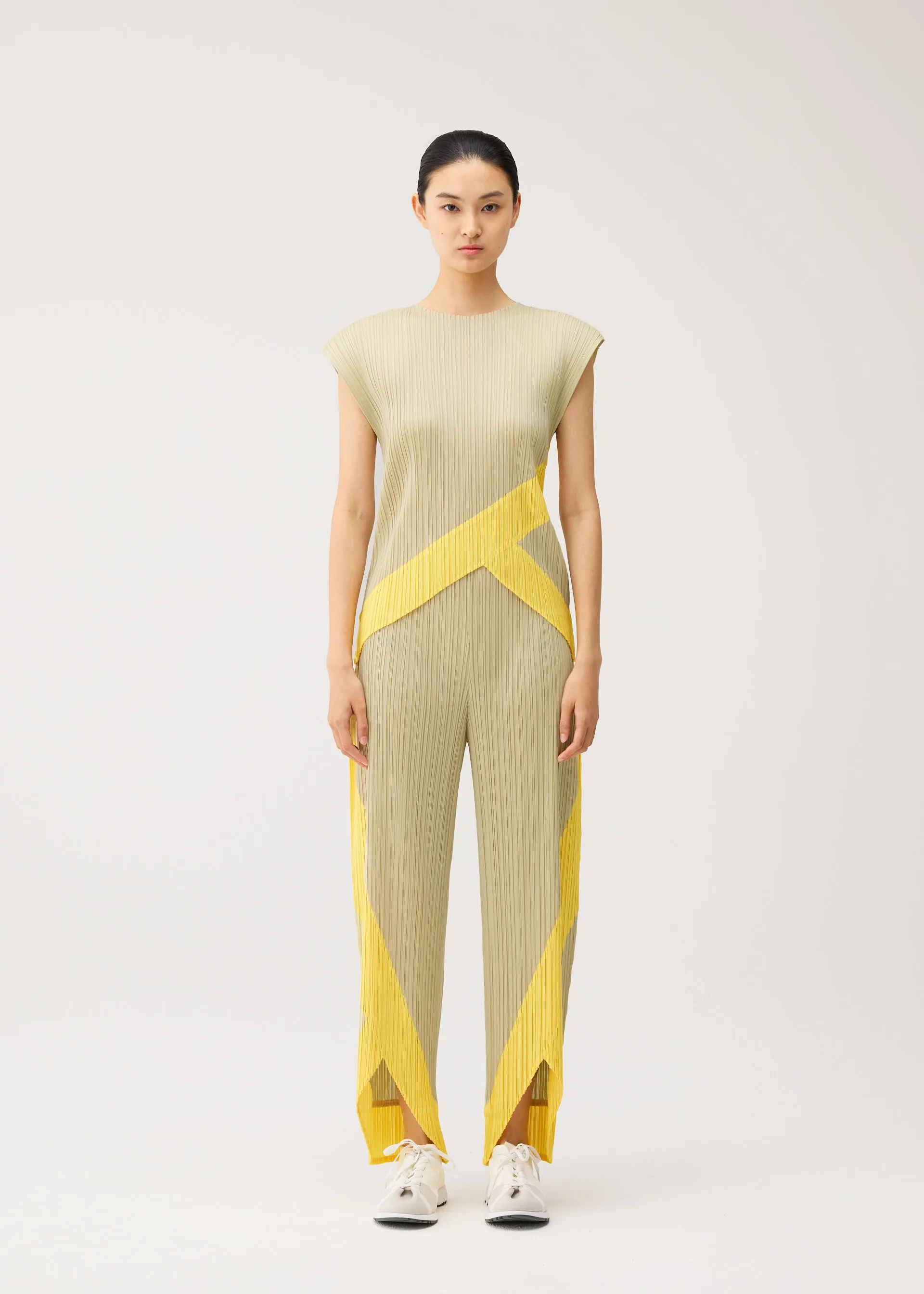 TWIRL sold by Issey Miyake product image thumbnail 5