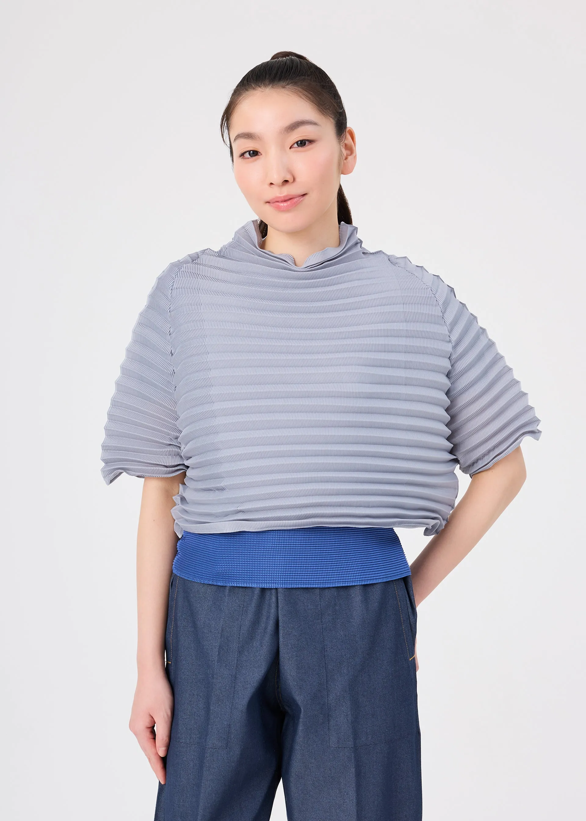 ACCORDION STRETCH PLEATS sold by Issey Miyake product image thumbnail 5