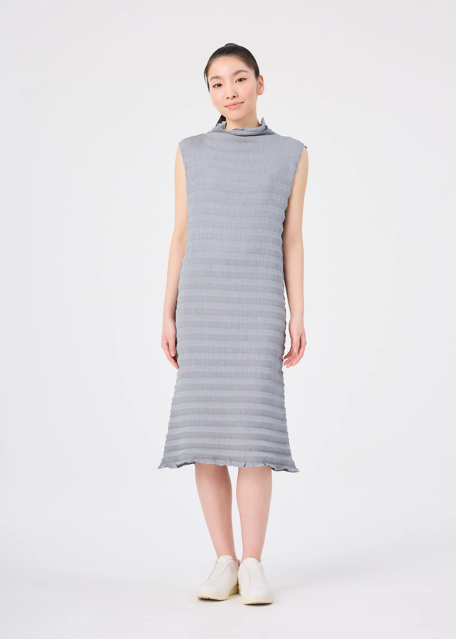 ACCORDION SEE-THROUGH CREPE sold by Issey Miyake product image thumbnail 5