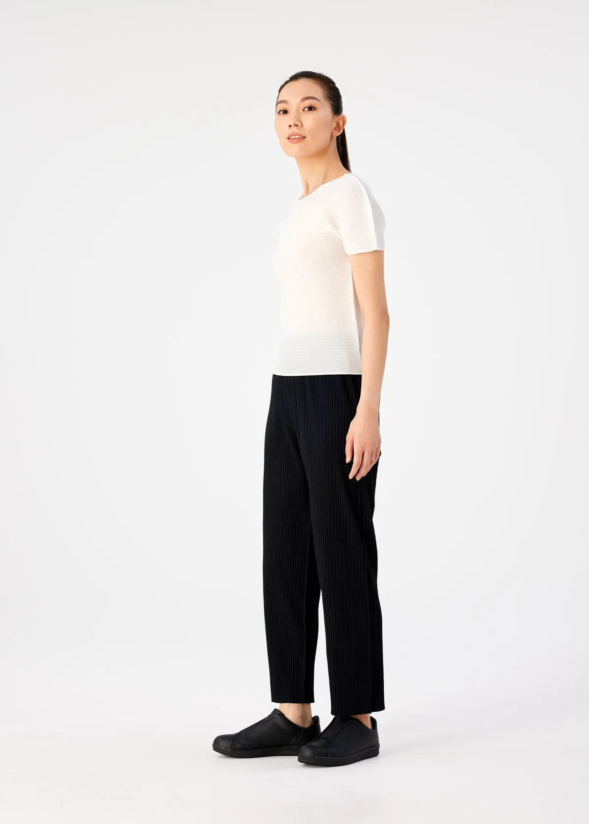 FINE KNIT PLEATS BLACK PANTS sold by Issey Miyake product image thumbnail 4