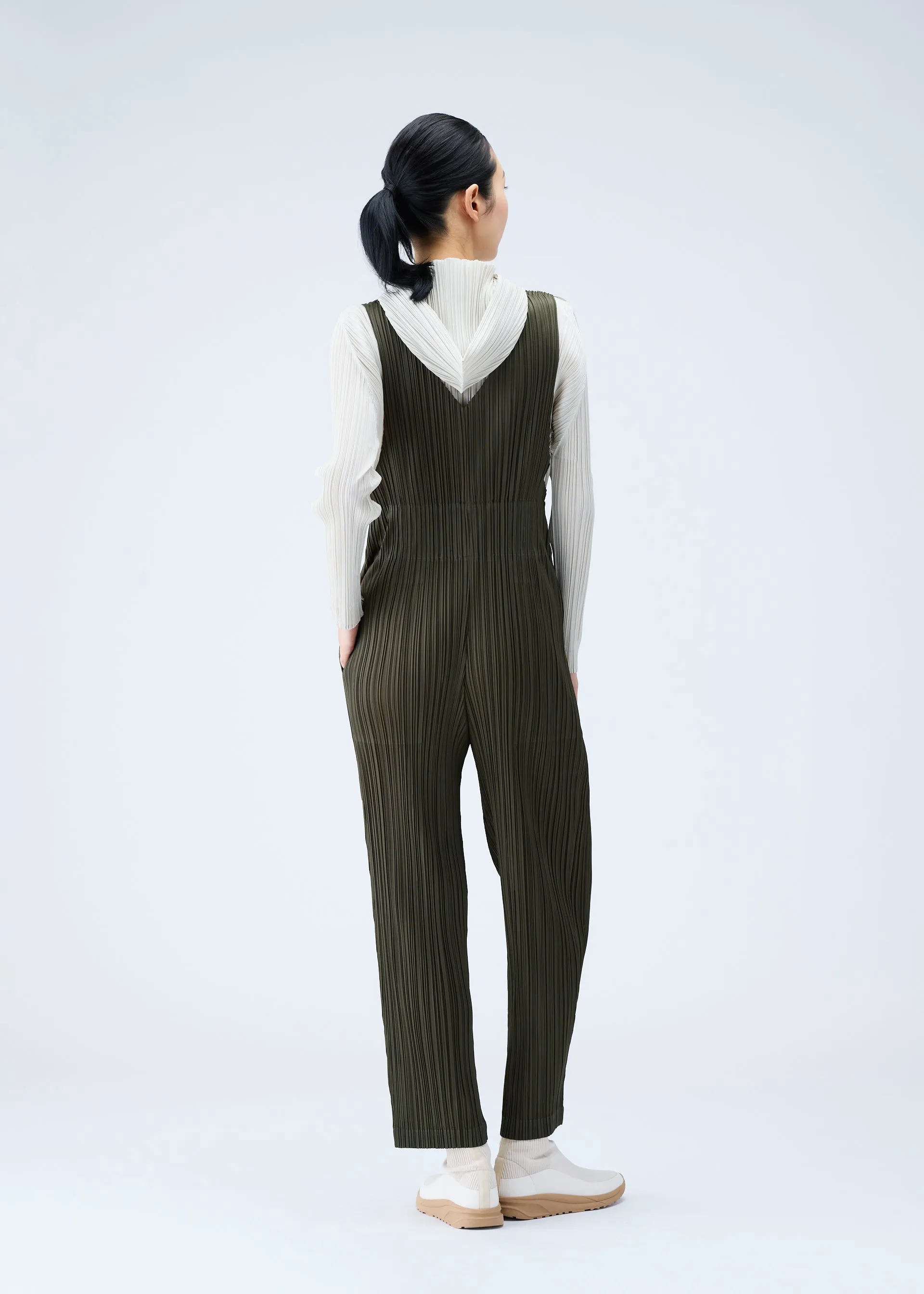 MONTHLY COLORS : SEPTEMBER JUMPSUIT sold by Issey Miyake product image thumbnail 4