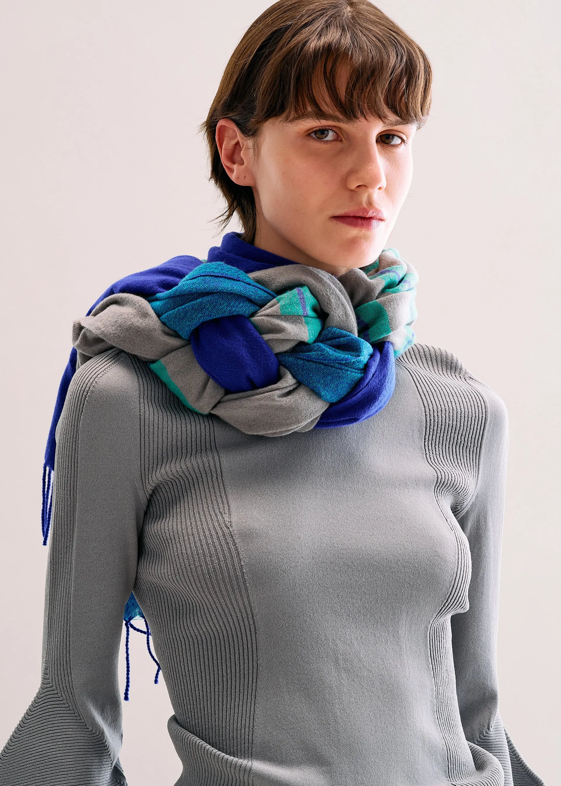 WOOL CROSS STOLE sold by Issey Miyake product image thumbnail 3