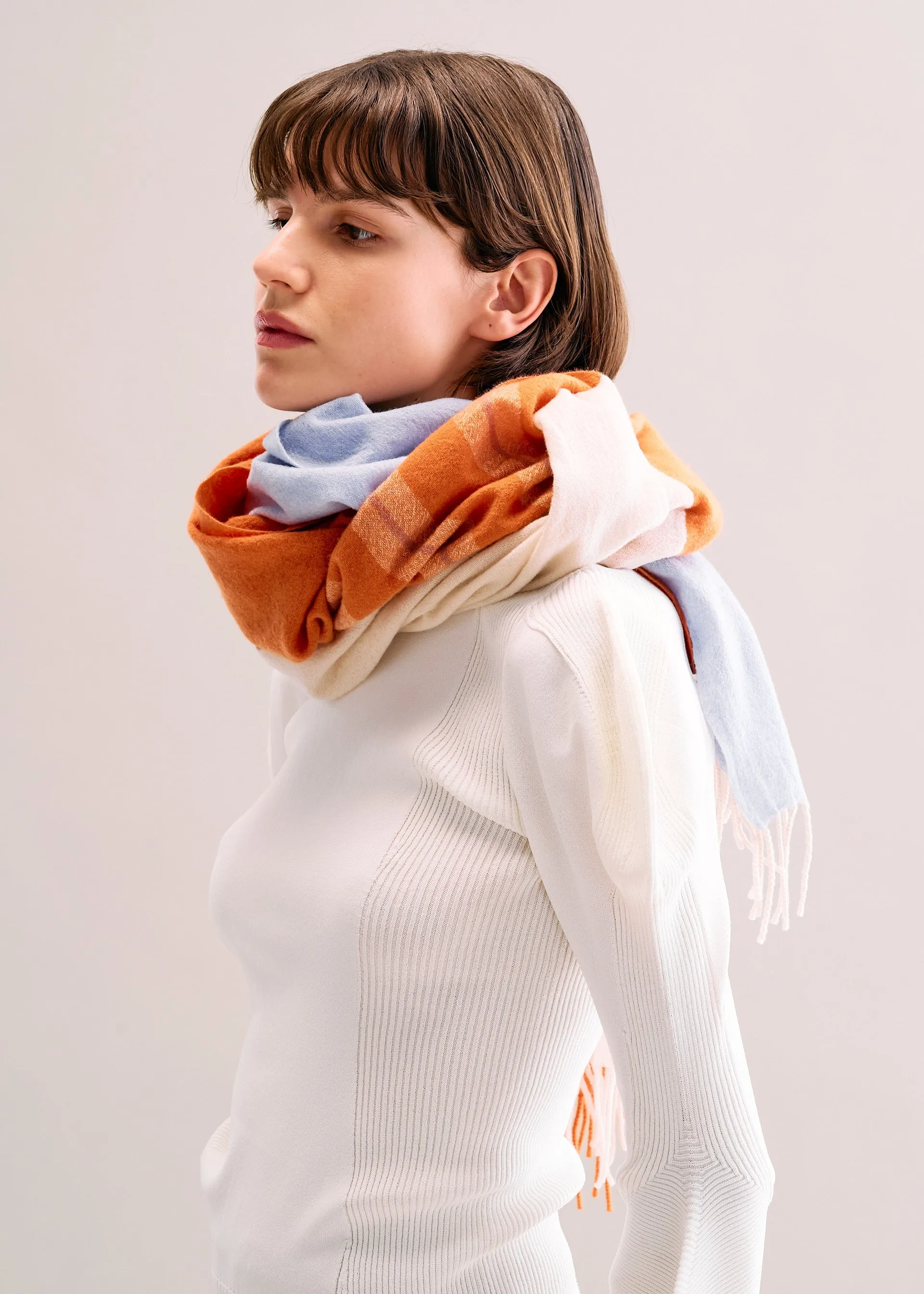 WOOL CROSS STOLE sold by Issey Miyake product image thumbnail 5