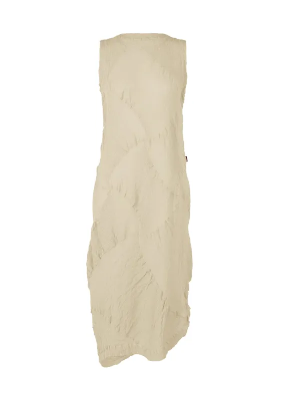 KYO CHIJIMI SQUARE SPIRAL sold by Issey Miyake