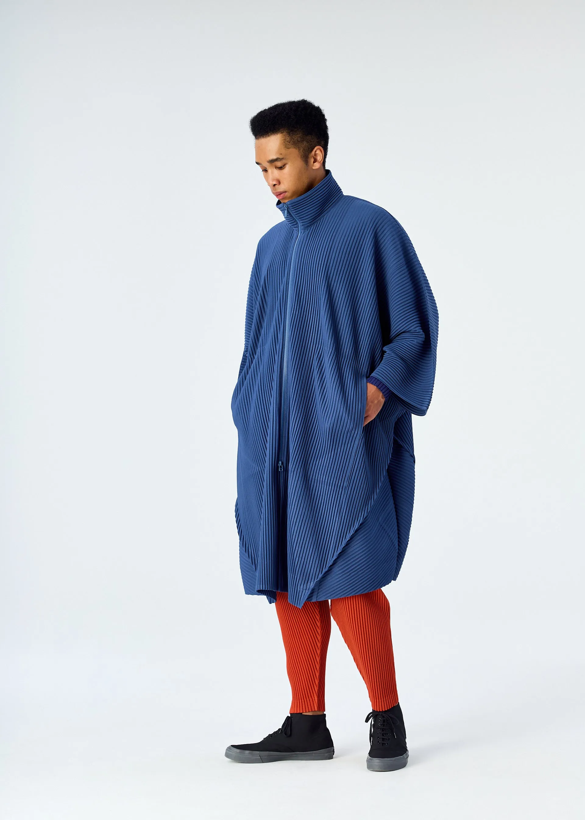 MC DECEMBER COAT sold by Issey Miyake product image thumbnail 5