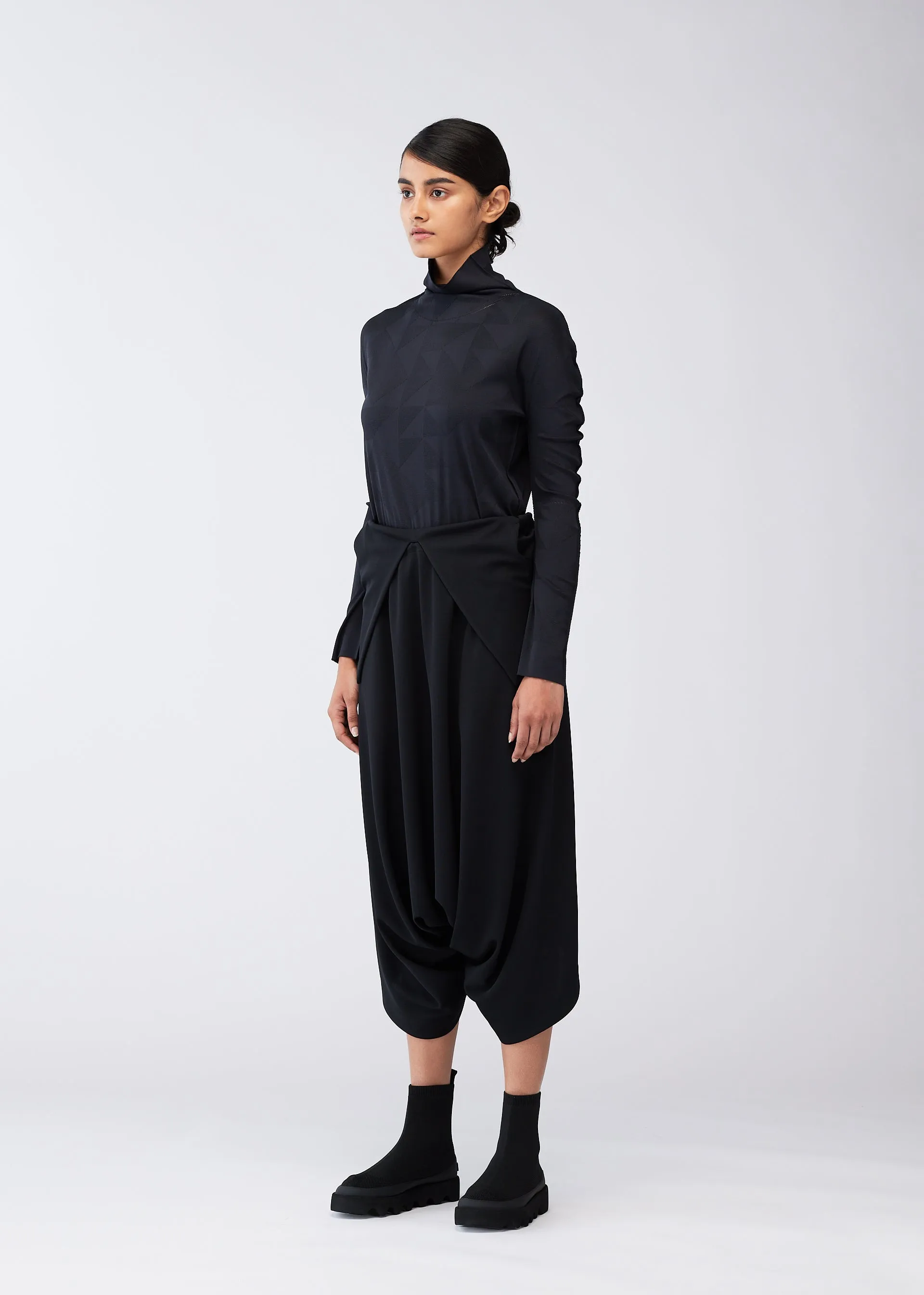132 5. PANTS sold by Issey Miyake product image thumbnail 3
