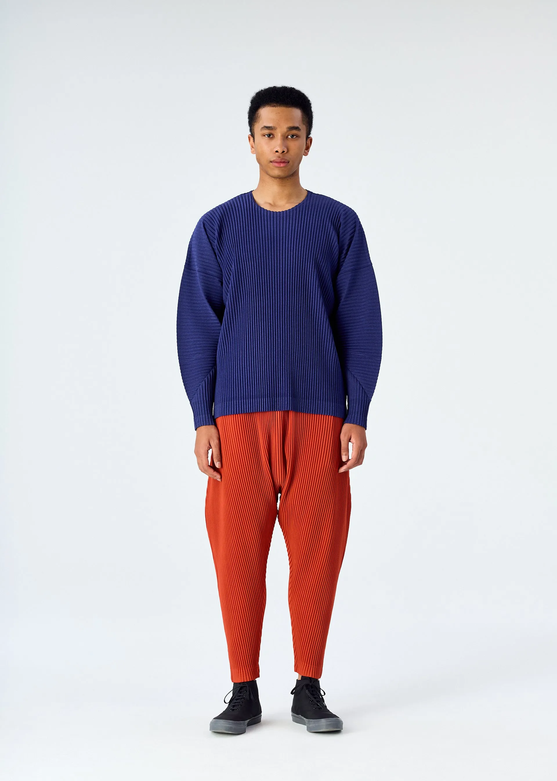 HEATHER PLEATS T-SHIRT sold by Issey Miyake product image thumbnail 4