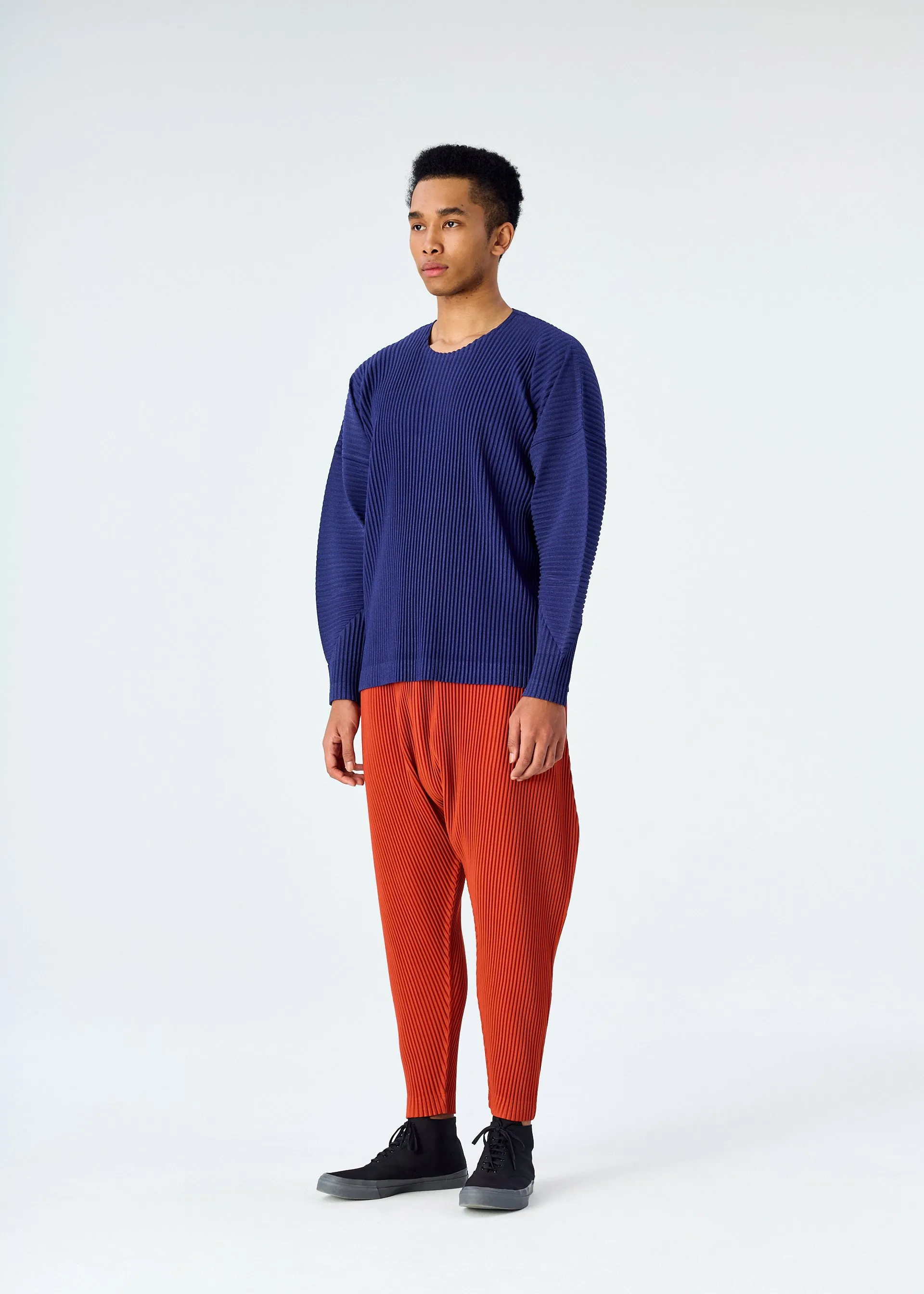 HEATHER PLEATS T-SHIRT sold by Issey Miyake product image thumbnail 5