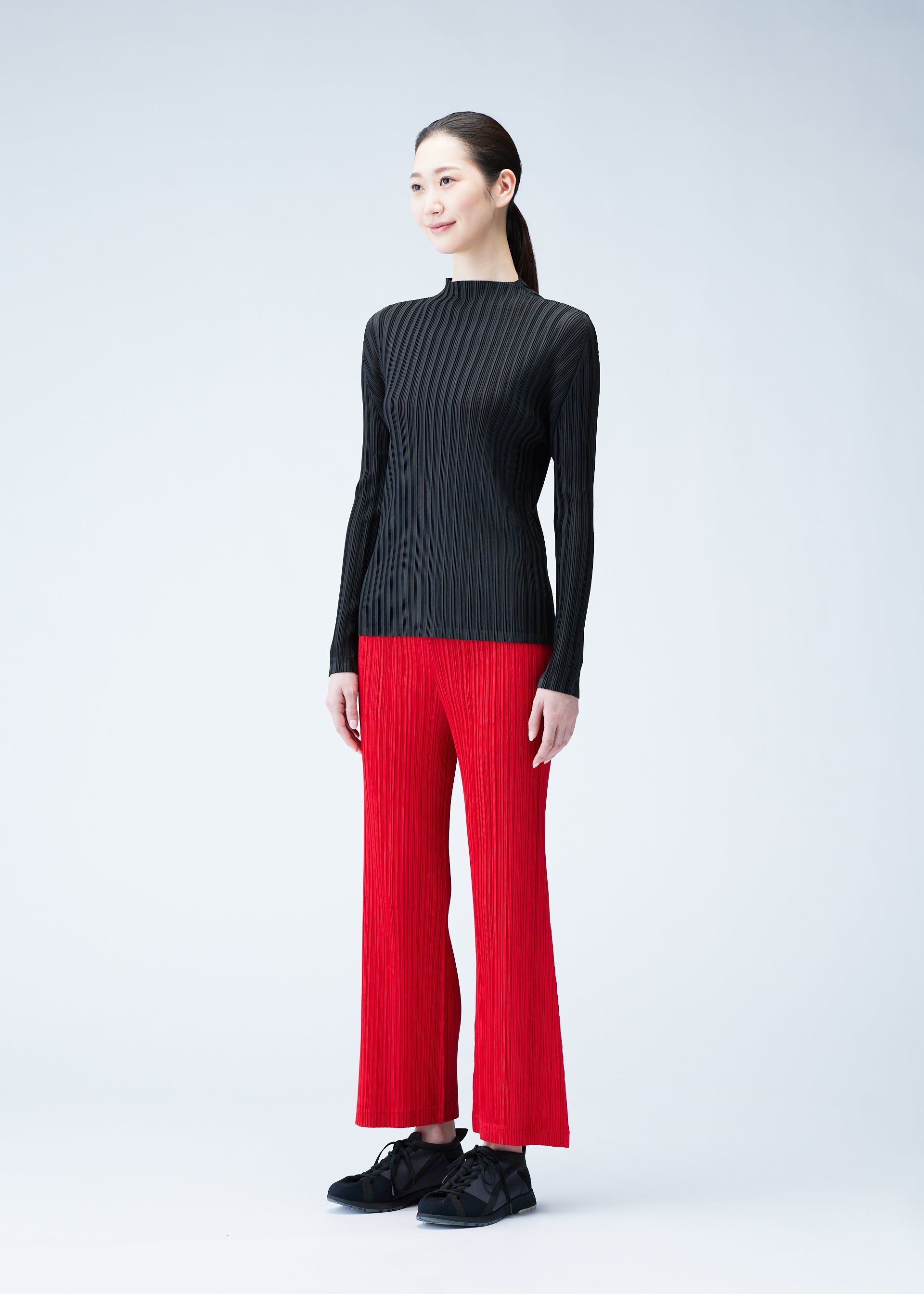 RIB PLEATS JANUARY TOP sold by Issey Miyake product image thumbnail 3