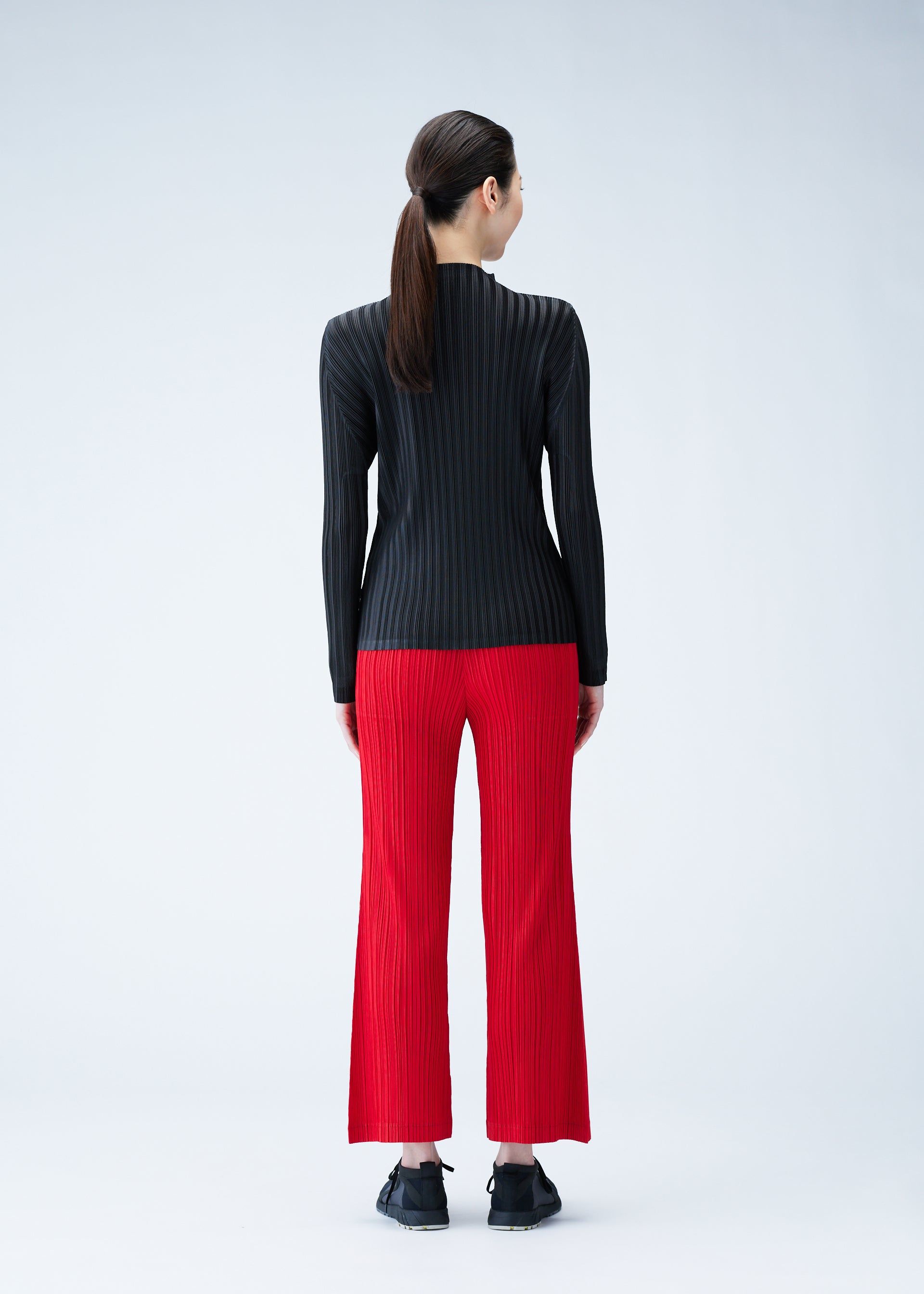 RIB PLEATS JANUARY TOP sold by Issey Miyake product image thumbnail 4