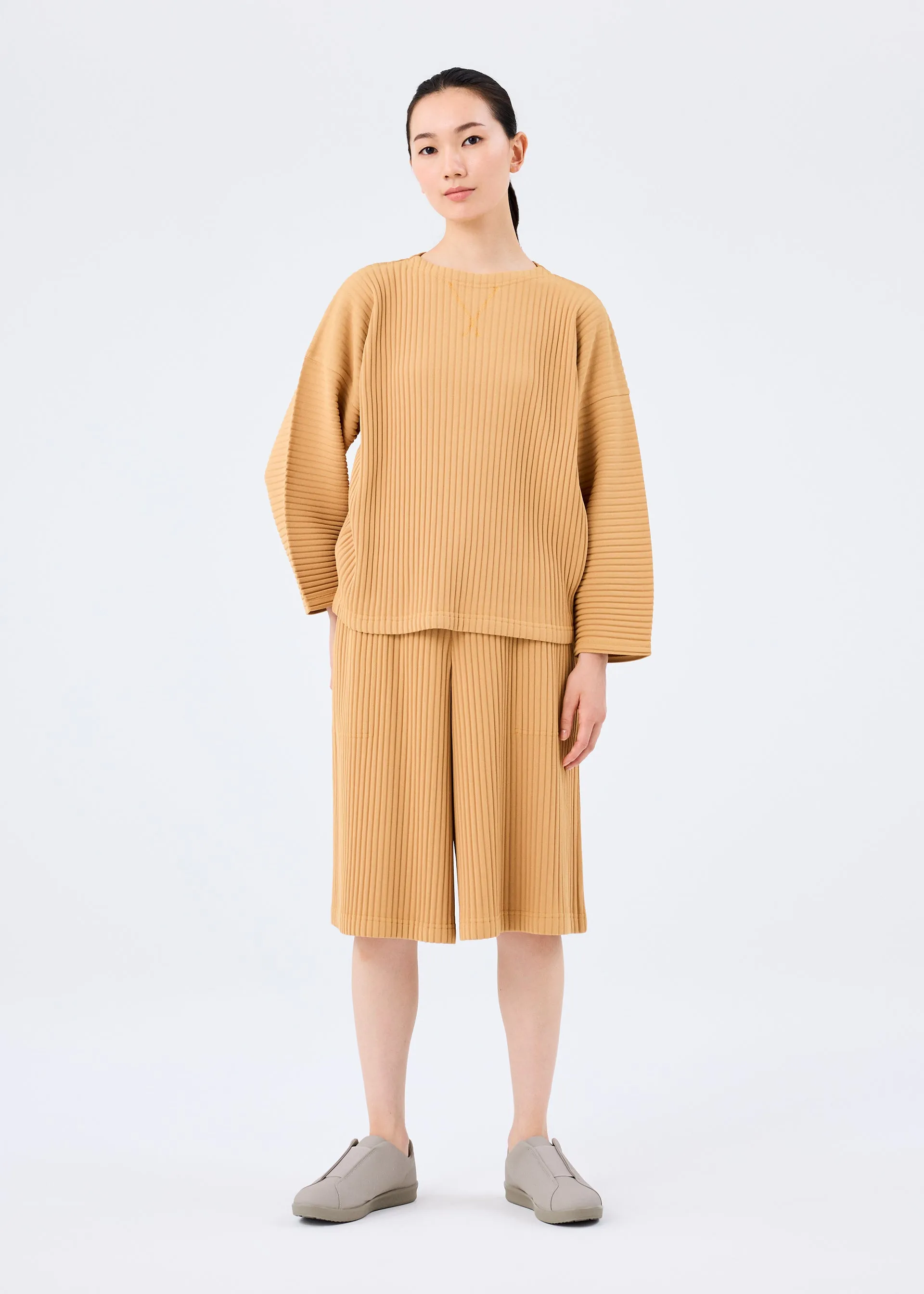 SWEATS PLEATS TOP sold by Issey Miyake product image thumbnail 5
