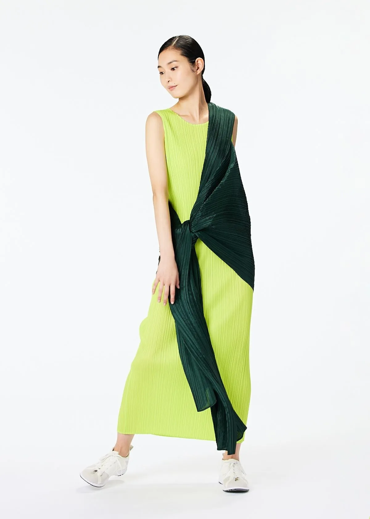 COLORFUL MADAME-T STOLE sold by Issey Miyake product image thumbnail 2