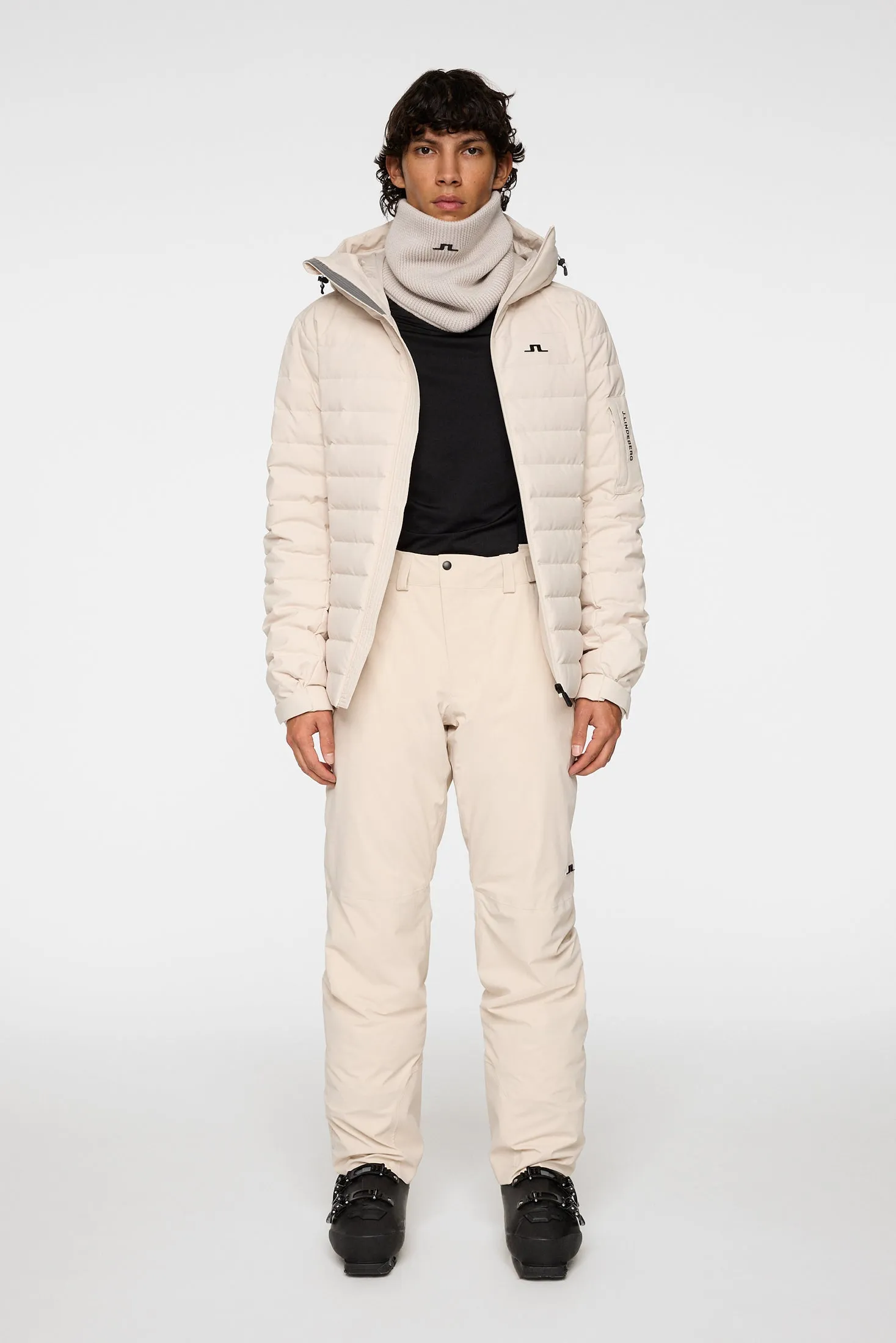 Alta Suspender Pants / Moonbeam sold by J. Lindeberg product image thumbnail 4