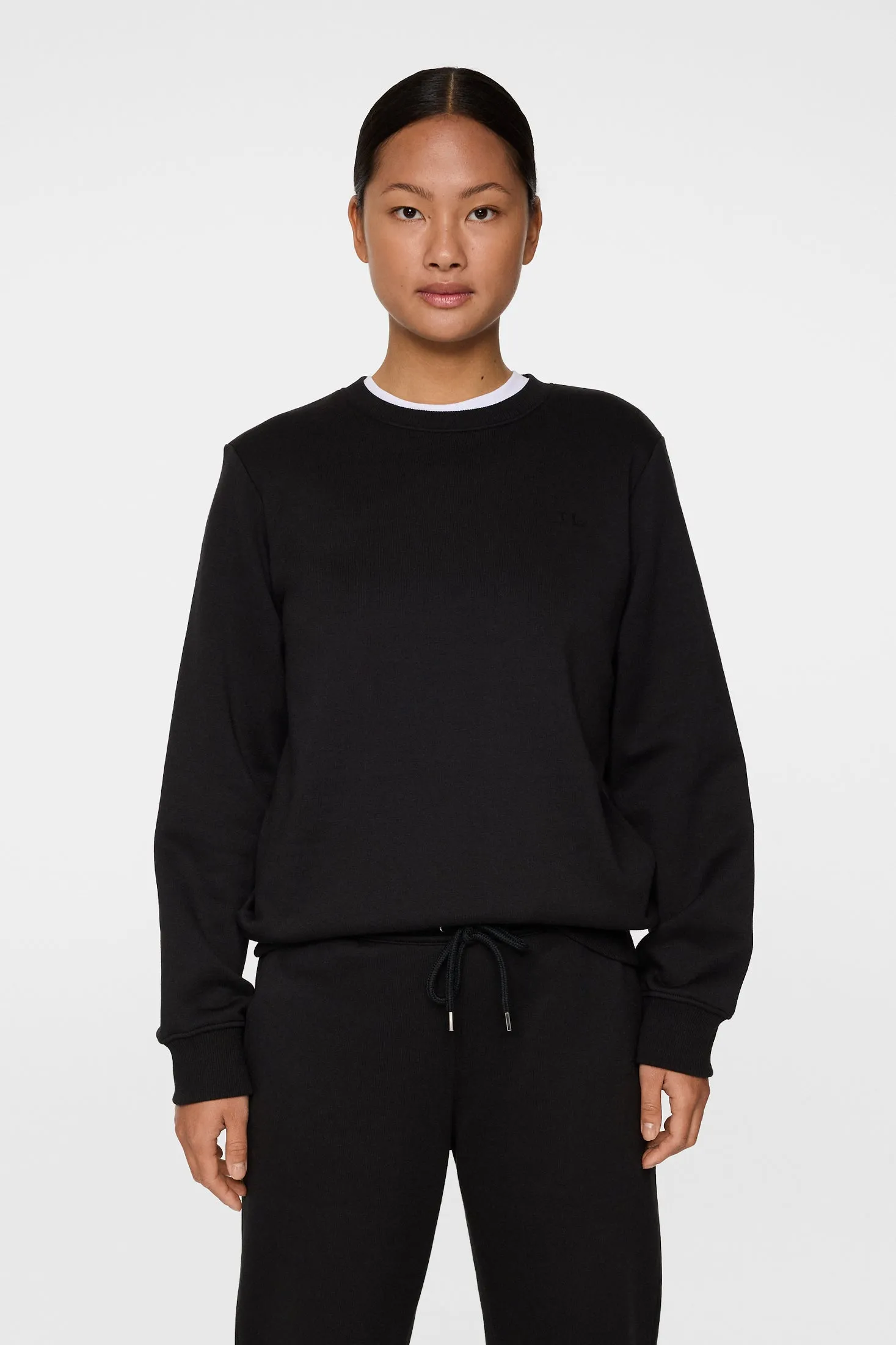 W Alpha Crew Neck / Black sold by J. Lindeberg product image thumbnail 2