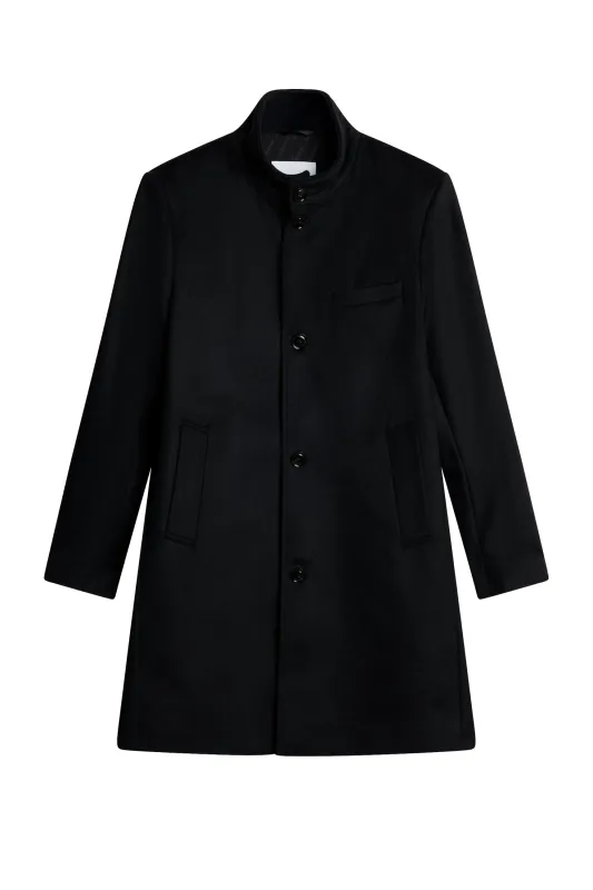 Jesse Melton Coat / Black sold by J. Lindeberg