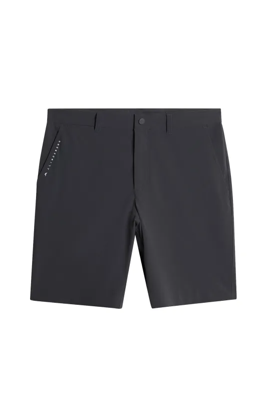 Ezra Shorts / Asphalt made by J. Lindeberg