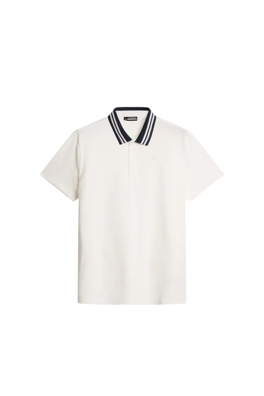 Bjorn Polo / White sold by J. Lindeberg