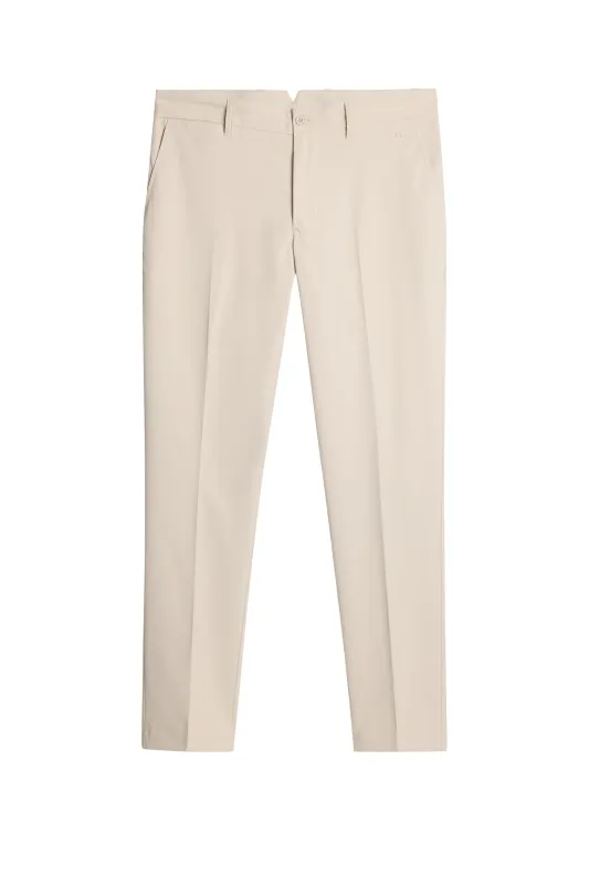 Ellott Pant / Moonbeam sold by J. Lindeberg