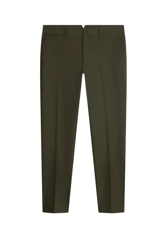 Ellott Pant / Forest Green sold by J. Lindeberg