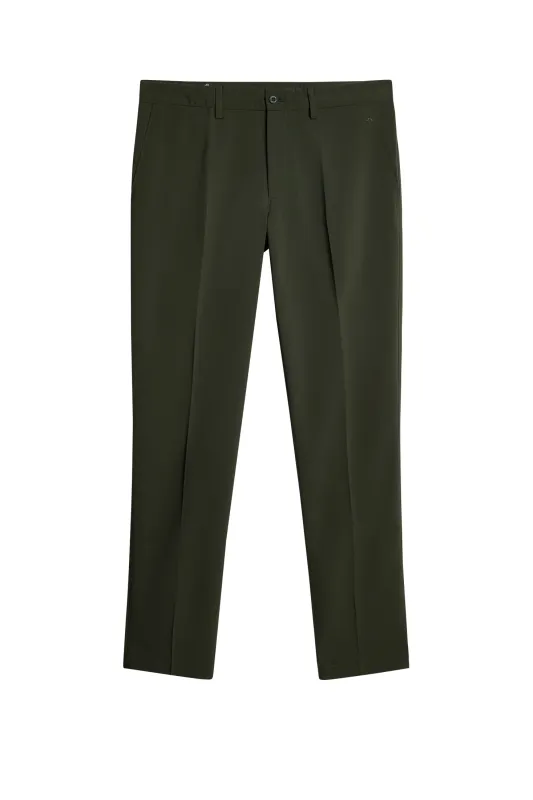 Elof Pant / Forest Green sold by J. Lindeberg