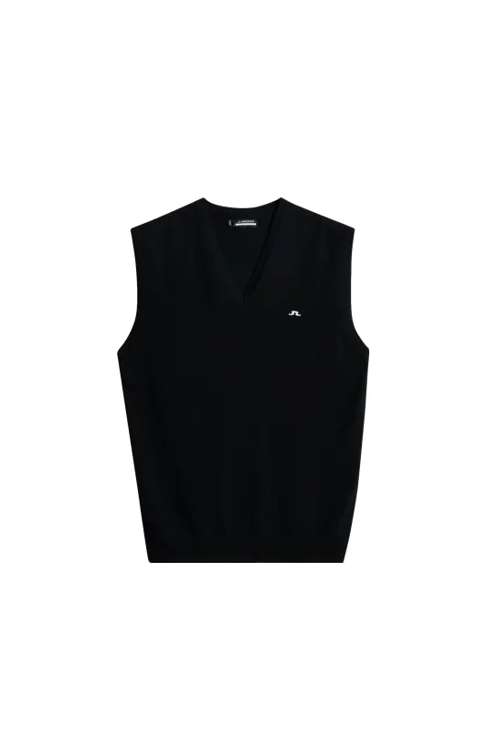 Liam Knitted Vest / Black made by J. Lindeberg