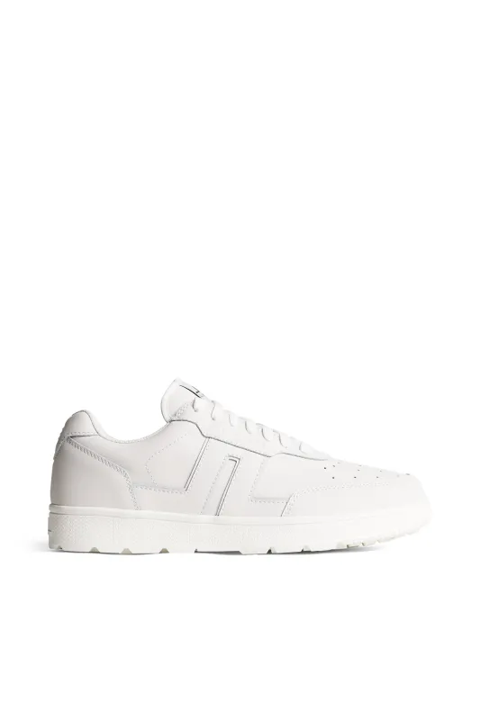 Ace Low-Top Golf Sneaker W / White sold by J. Lindeberg