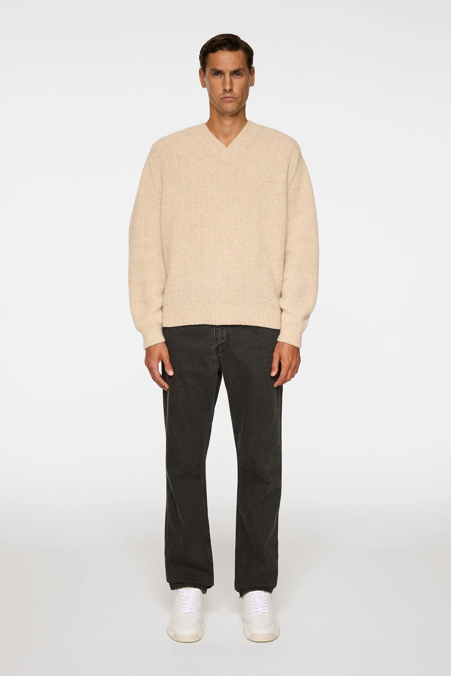 Vitor V-neck Heavy Knit / Moonbeam Melange sold by J. Lindeberg product image thumbnail 4