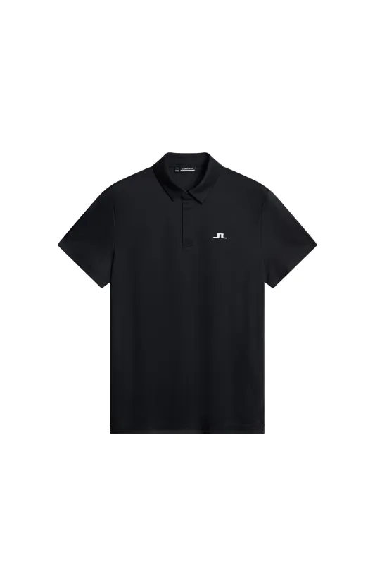 Peat Polo / Black sold by J. Lindeberg