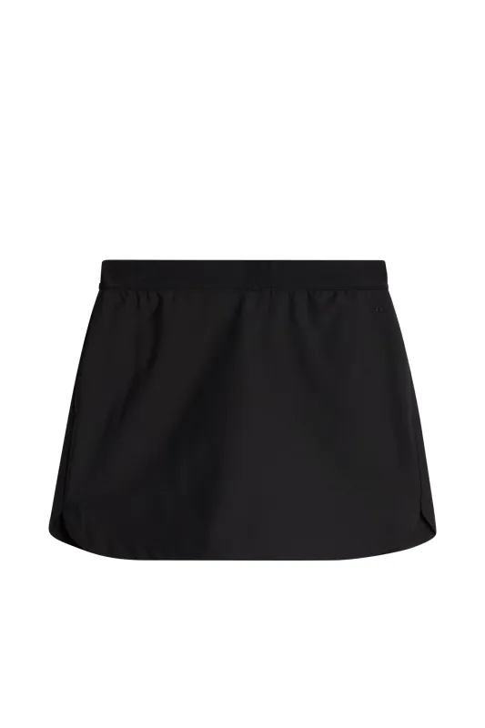 Stella Skort / Black sold by J. Lindeberg