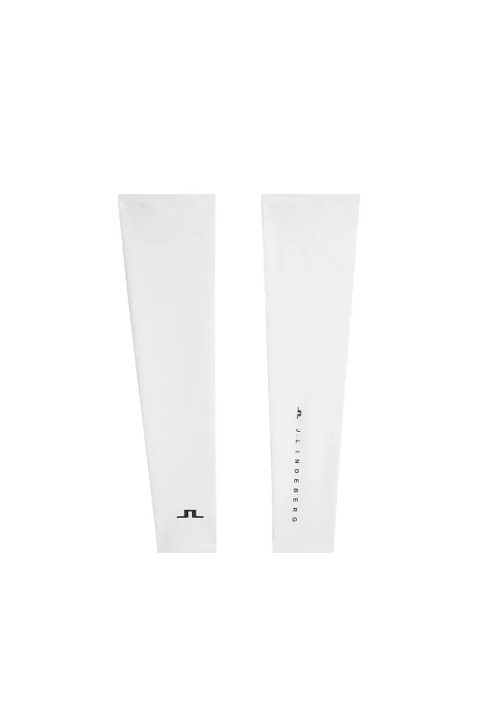 Esther Sleeve / White sold by J. Lindeberg