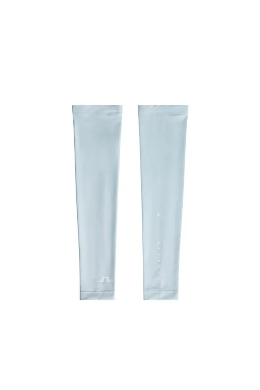 Esther Sleeve / Winter Sky sold by J. Lindeberg