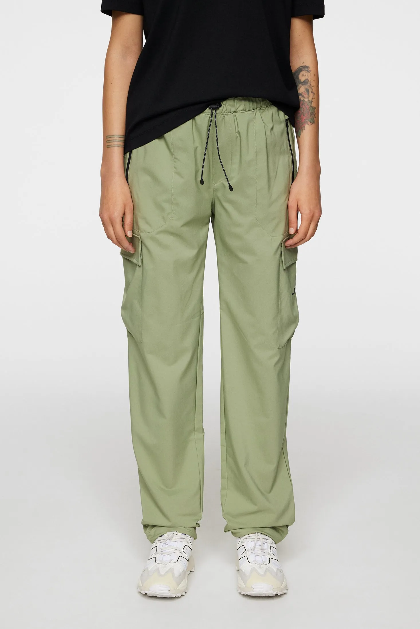 Novia Pro Pack Pant / Oil Green sold by J. Lindeberg product image thumbnail 2