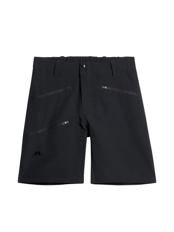 Adrian Softshell Shorts / Black made by J. Lindeberg