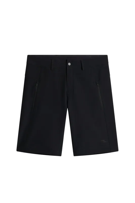 Marko Shorts / Black made by J. Lindeberg