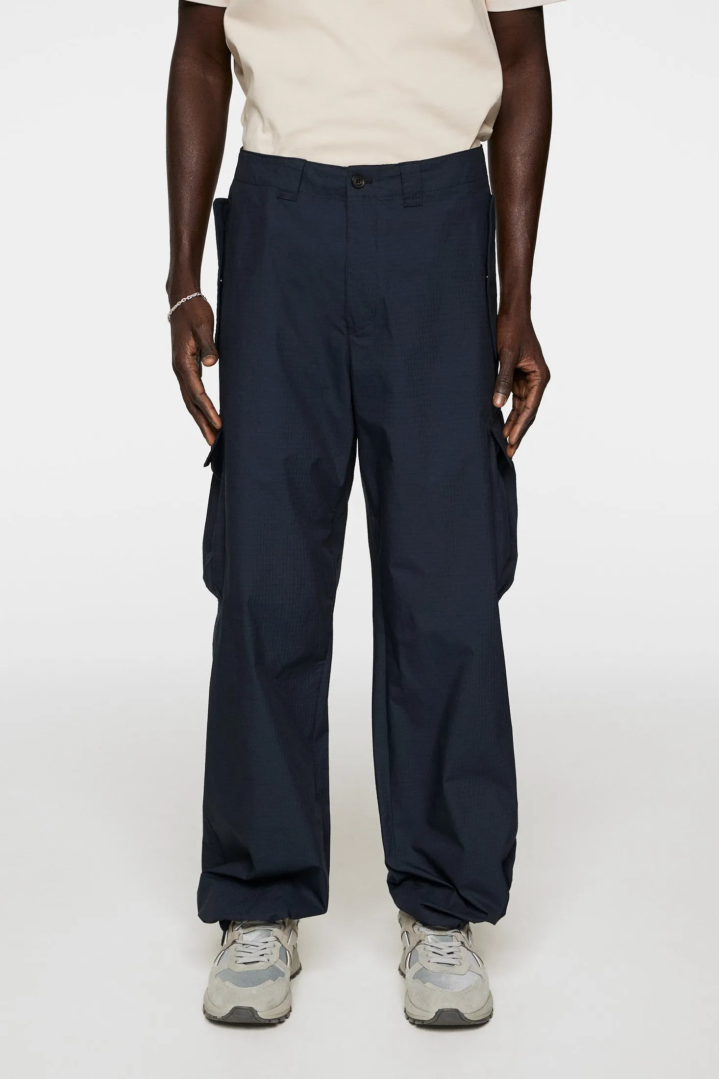 Cosmo Cargo Pants / JL Navy sold by J. Lindeberg product image thumbnail 3
