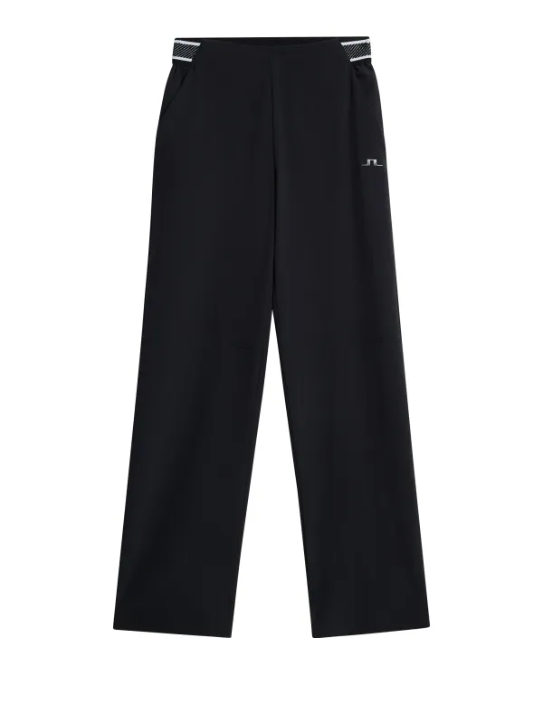 Jessica Pull On Pant / Black sold by J. Lindeberg