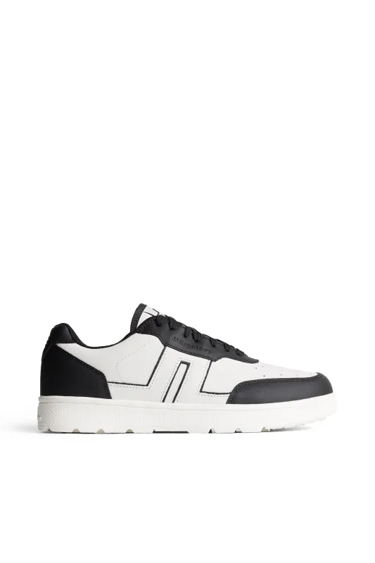Ace Low-Top Golf Sneaker W / Black sold by J. Lindeberg