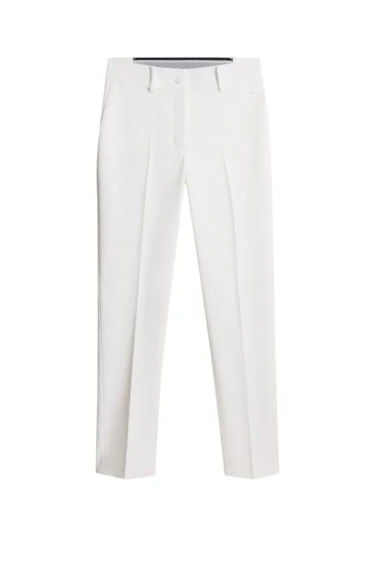 Pinja Pant / White sold by J. Lindeberg