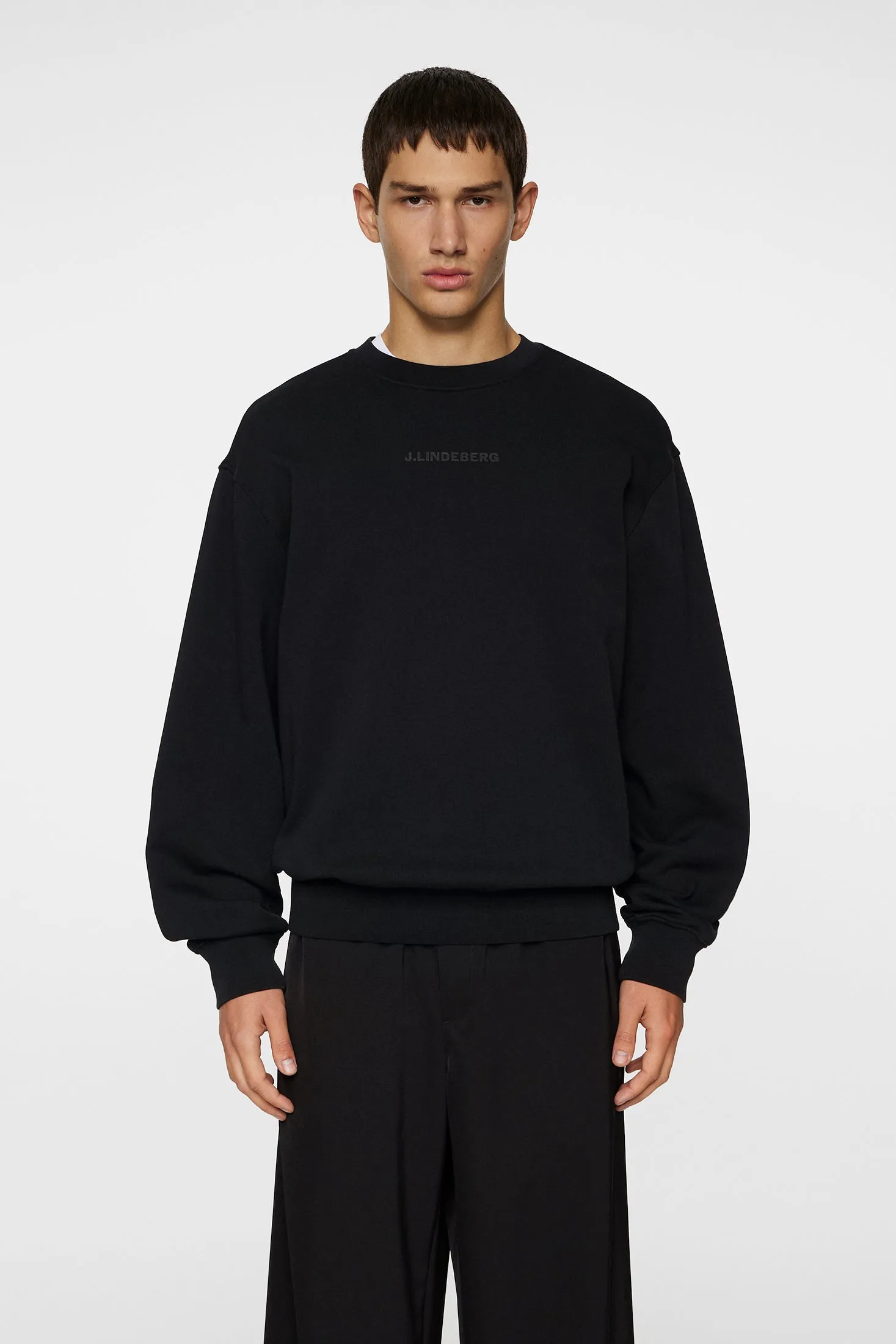 Callan Crew Neck / Black sold by J. Lindeberg product image thumbnail 2