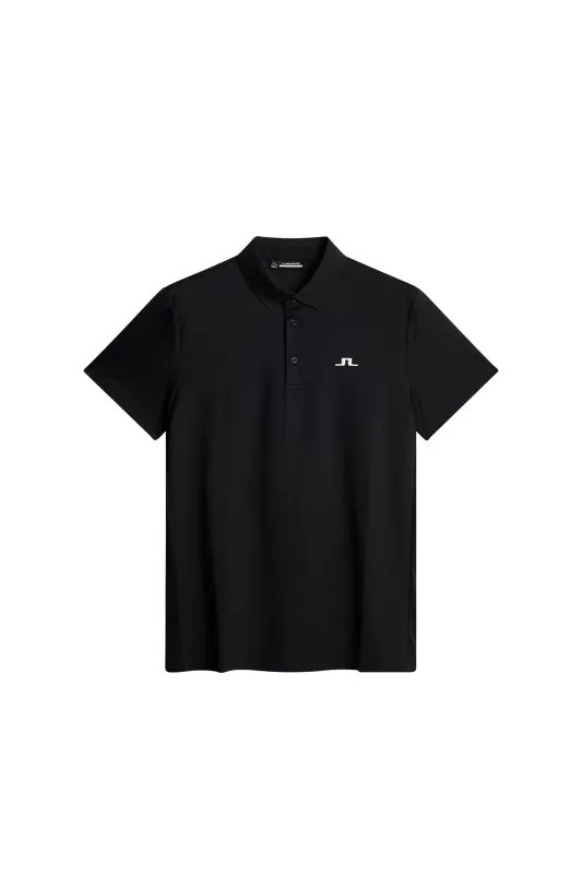 Duff Polo / Black sold by J. Lindeberg