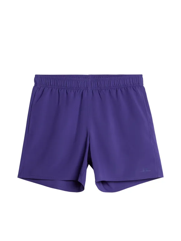 Preston Shorts / Deep Wisteria made by J. Lindeberg