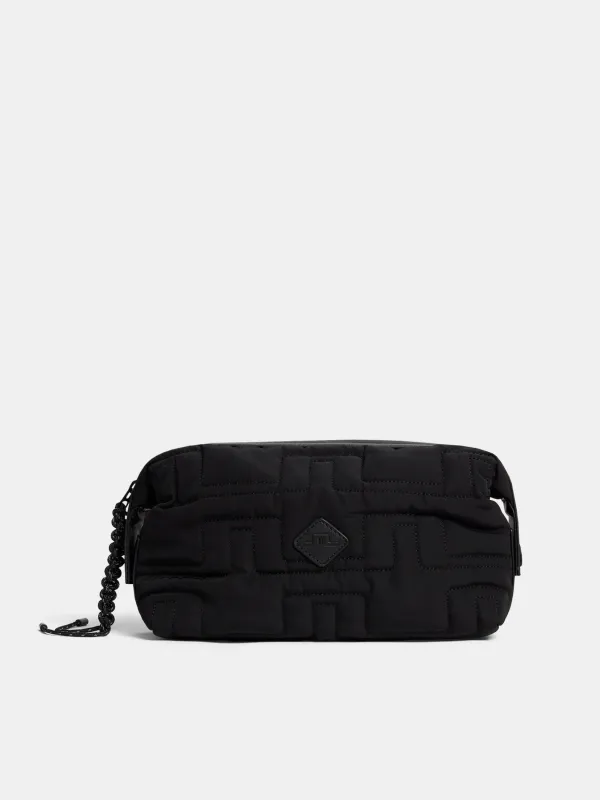 JL Wash bag / Black sold by J. Lindeberg
