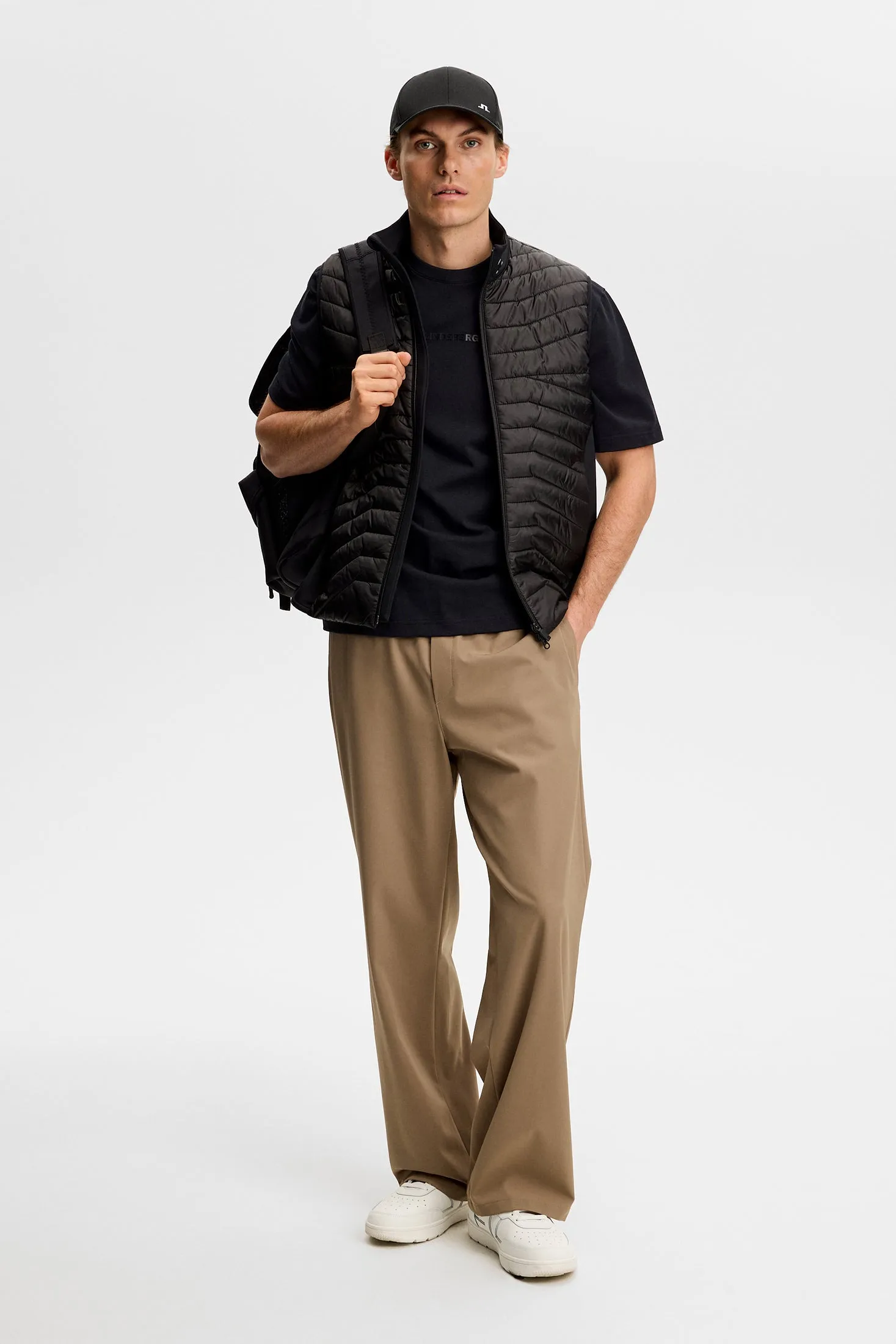 Hale Heavy Logo T-shirt / Black sold by J. Lindeberg product image thumbnail 4