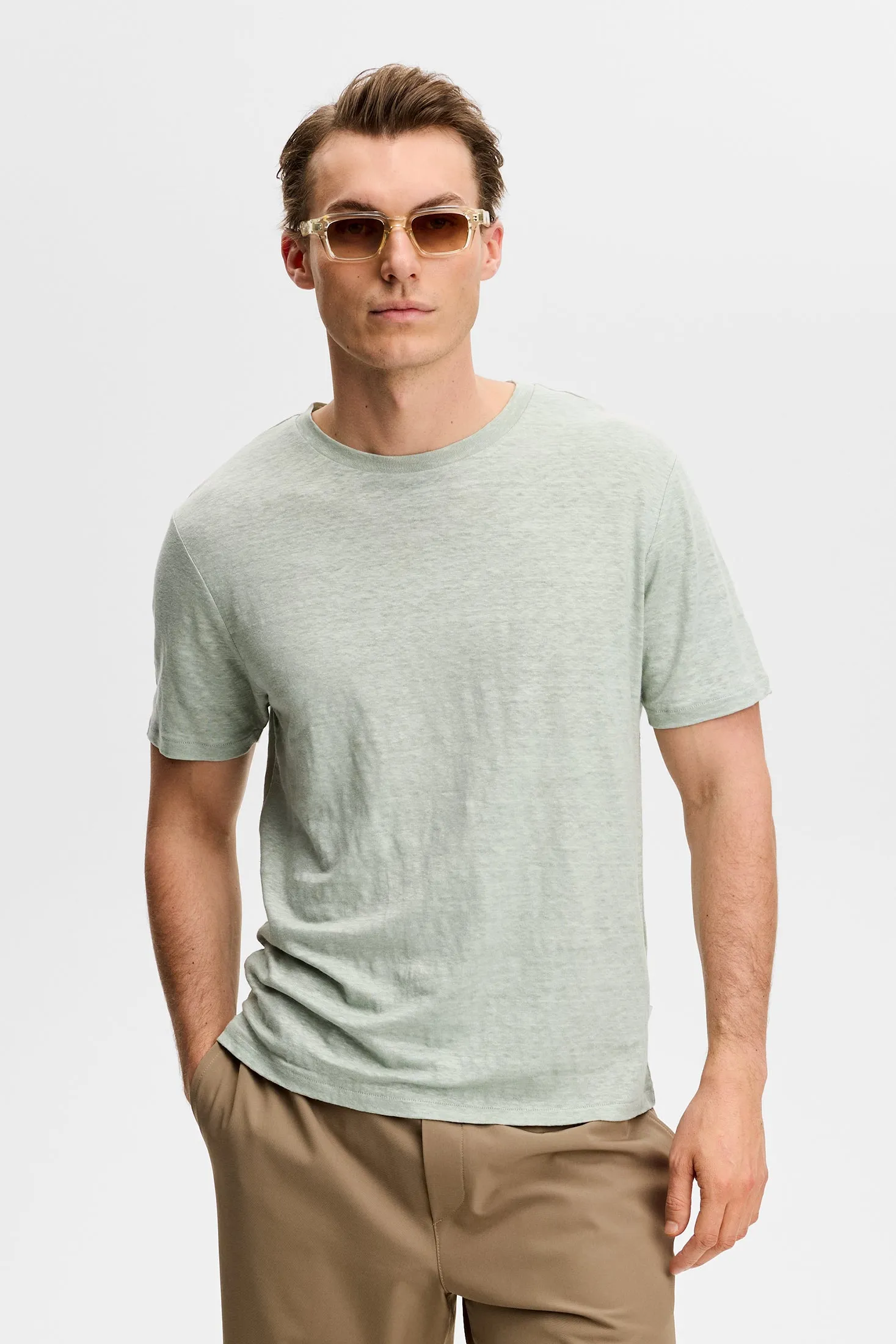 Coma Linen Tee / Jadeite sold by J. Lindeberg product image thumbnail 2