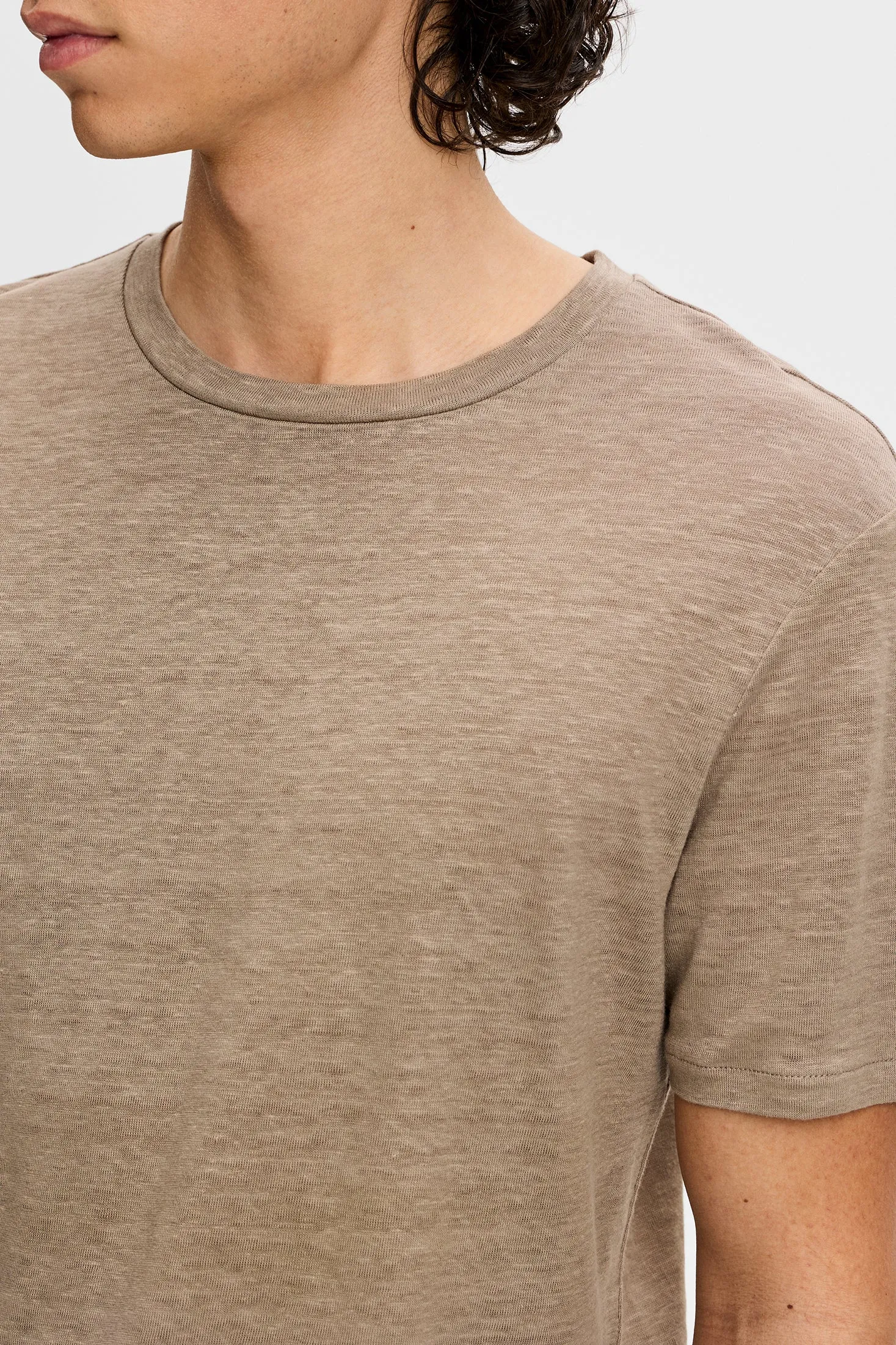 Coma Linen Tee / Brindle sold by J. Lindeberg product image thumbnail 5