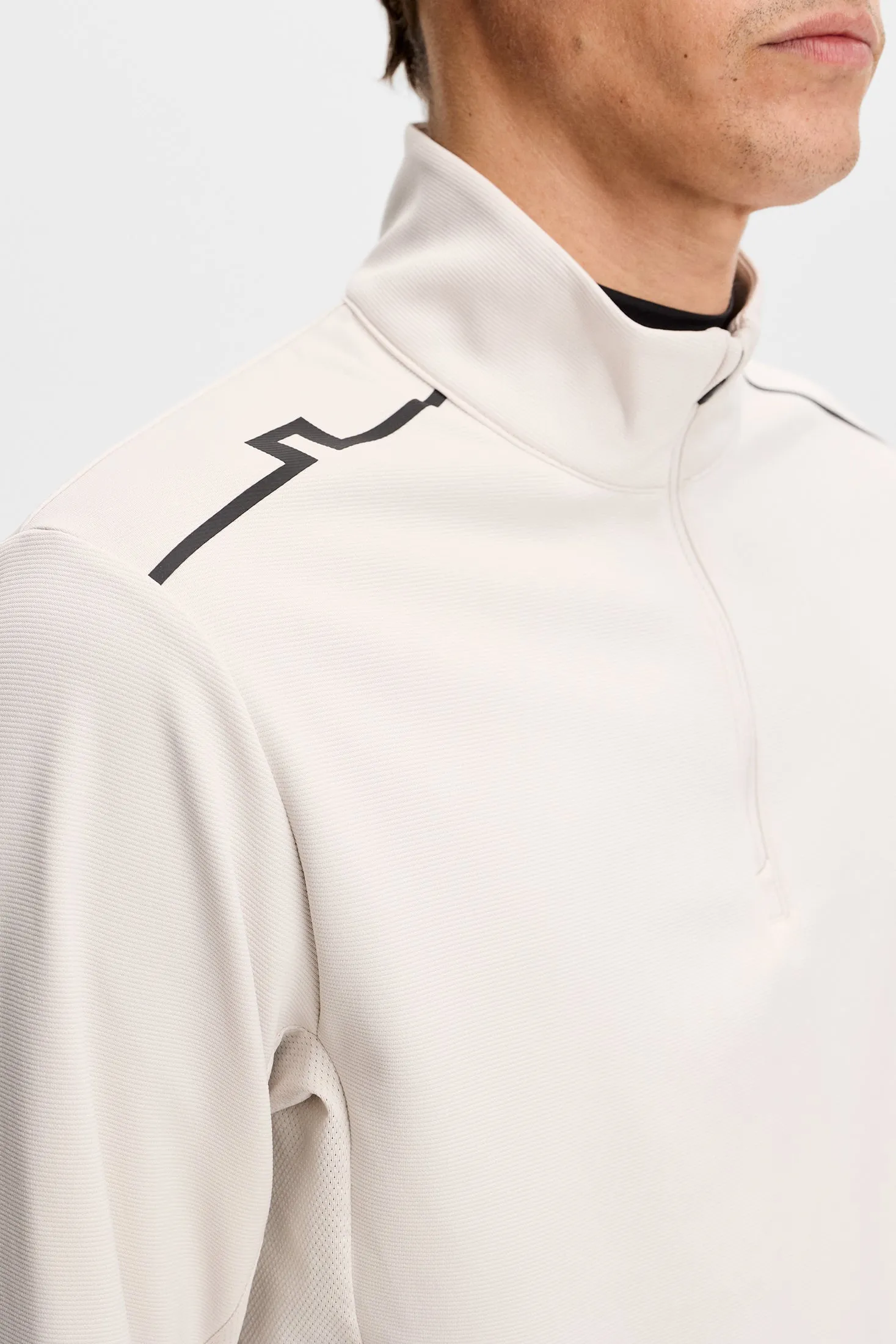 Leon Quarter Zip Mid Layer / Moonbeam sold by J. Lindeberg product image thumbnail 5