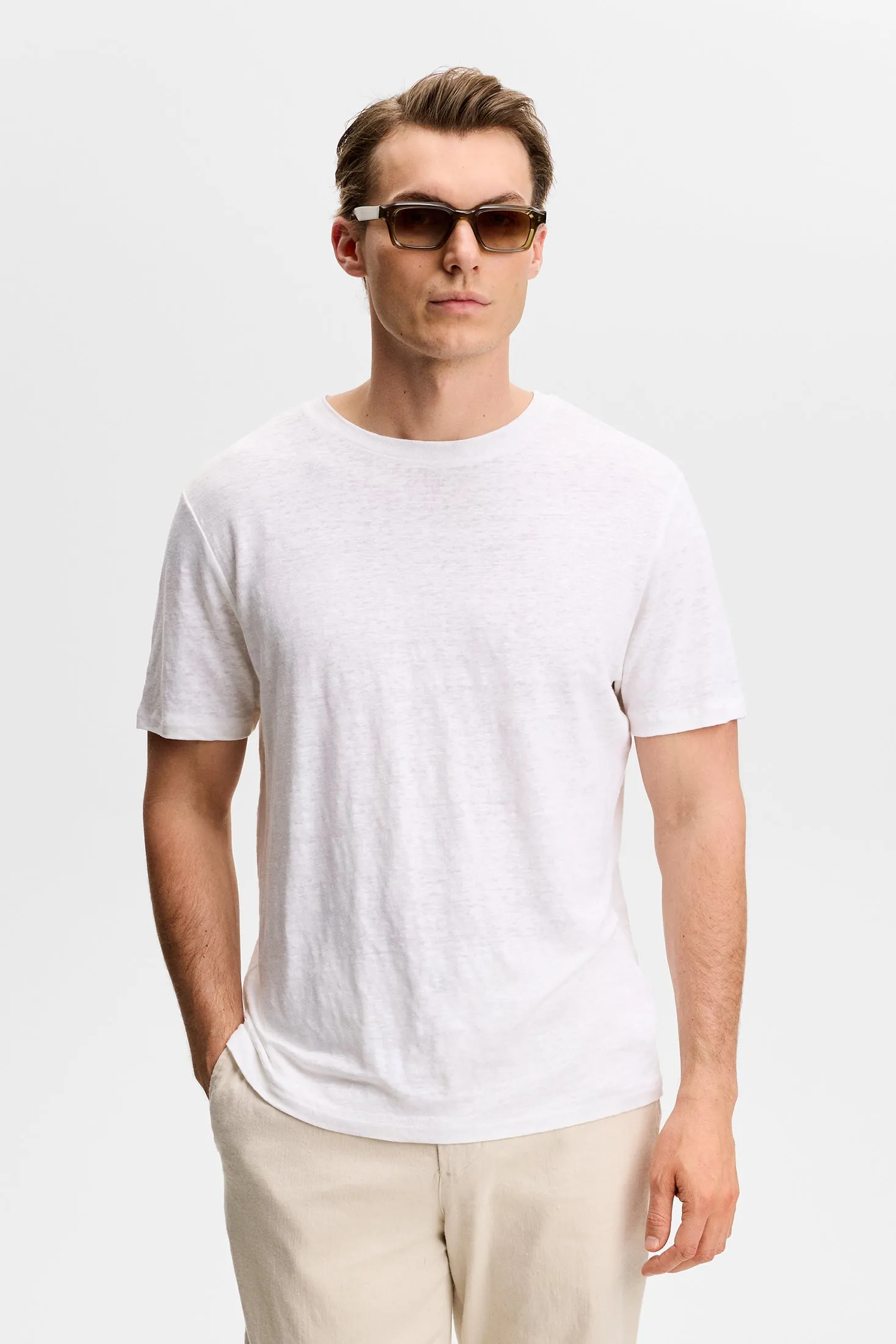 Coma Linen Tee / White sold by J. Lindeberg product image thumbnail 2